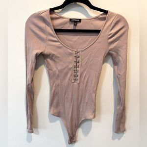 Express Women's Dusty Pink/Mauve Long Sleeve Ribbed Bodysuit